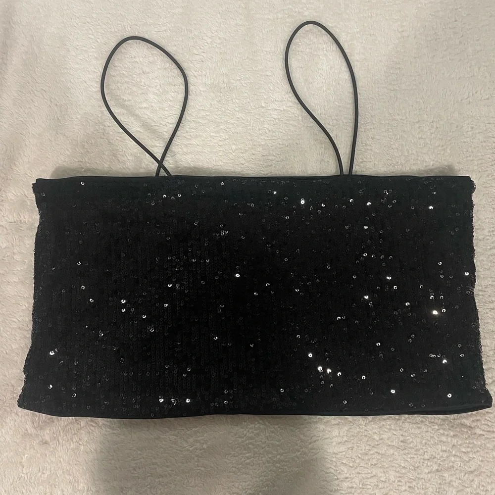 Crop Top - Picture 3 of 4